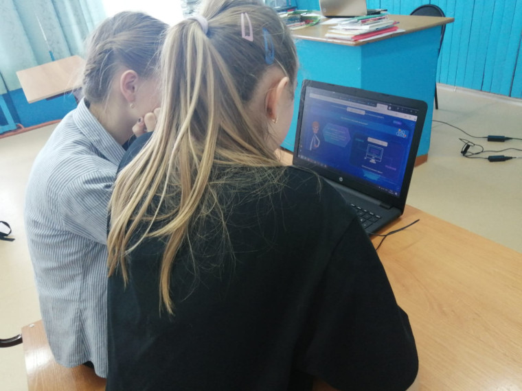 «Урок цифры» по теме «Искусственный интеллект в отраслях».