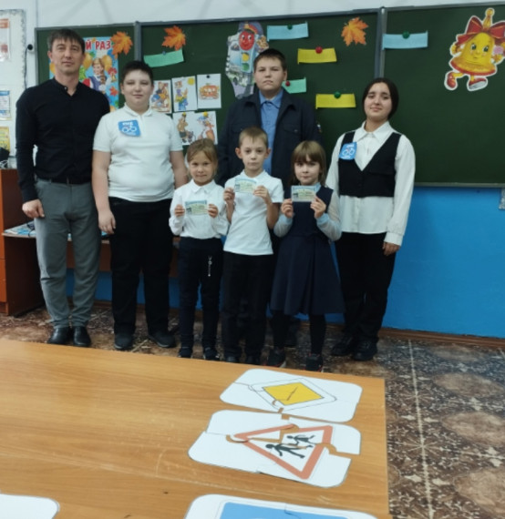 ПОСВЯЩЕНИЕ ПЕРВОКЛАССНИКОВ В ПЕШЕХОДЫ.